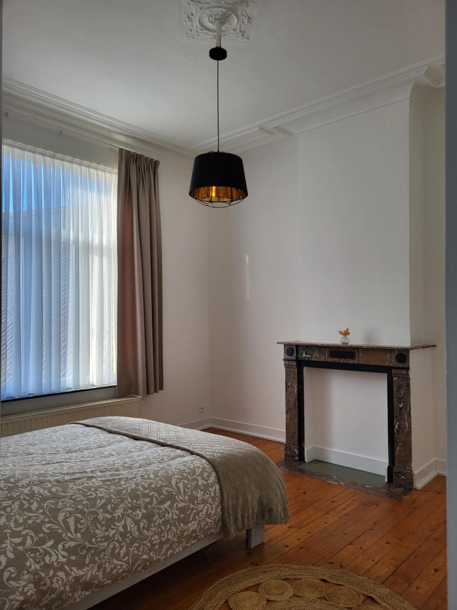 Brussels Bed & Blockchain Private Rooms With Shared Bathroom Etterbeek Exterior photo