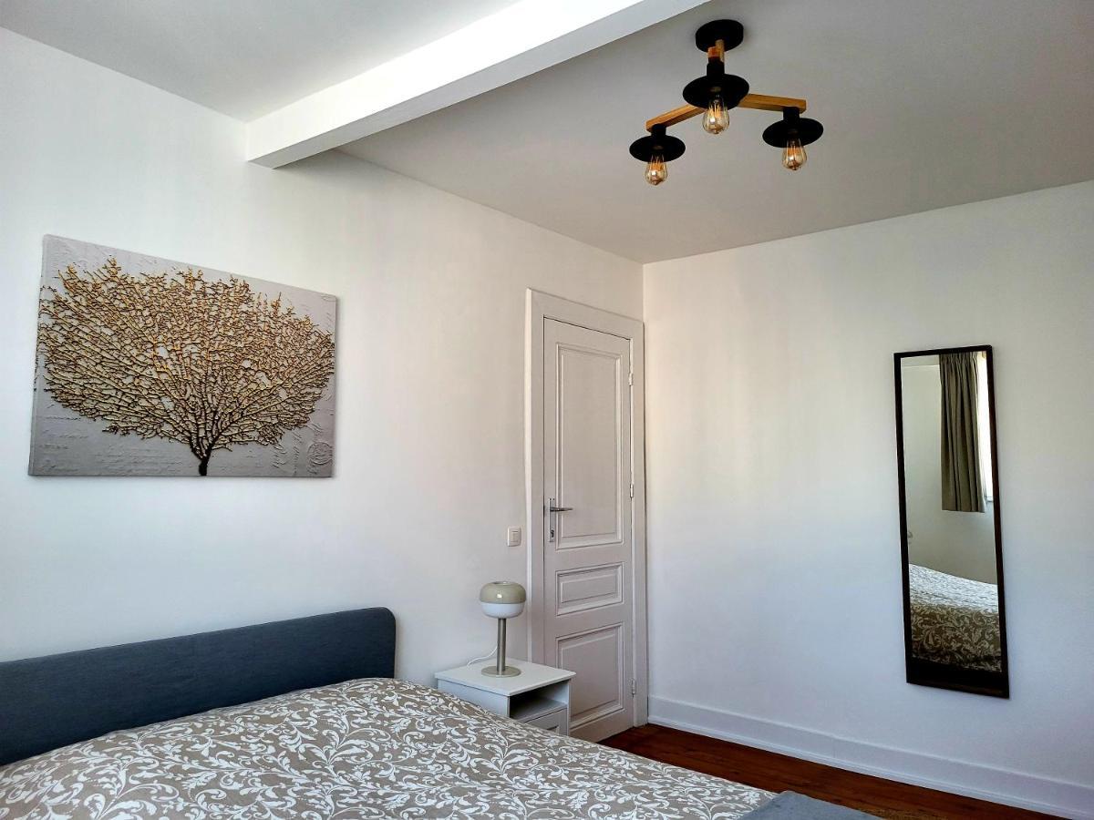 Brussels Bed & Blockchain Private Rooms With Shared Bathroom Etterbeek Exterior photo