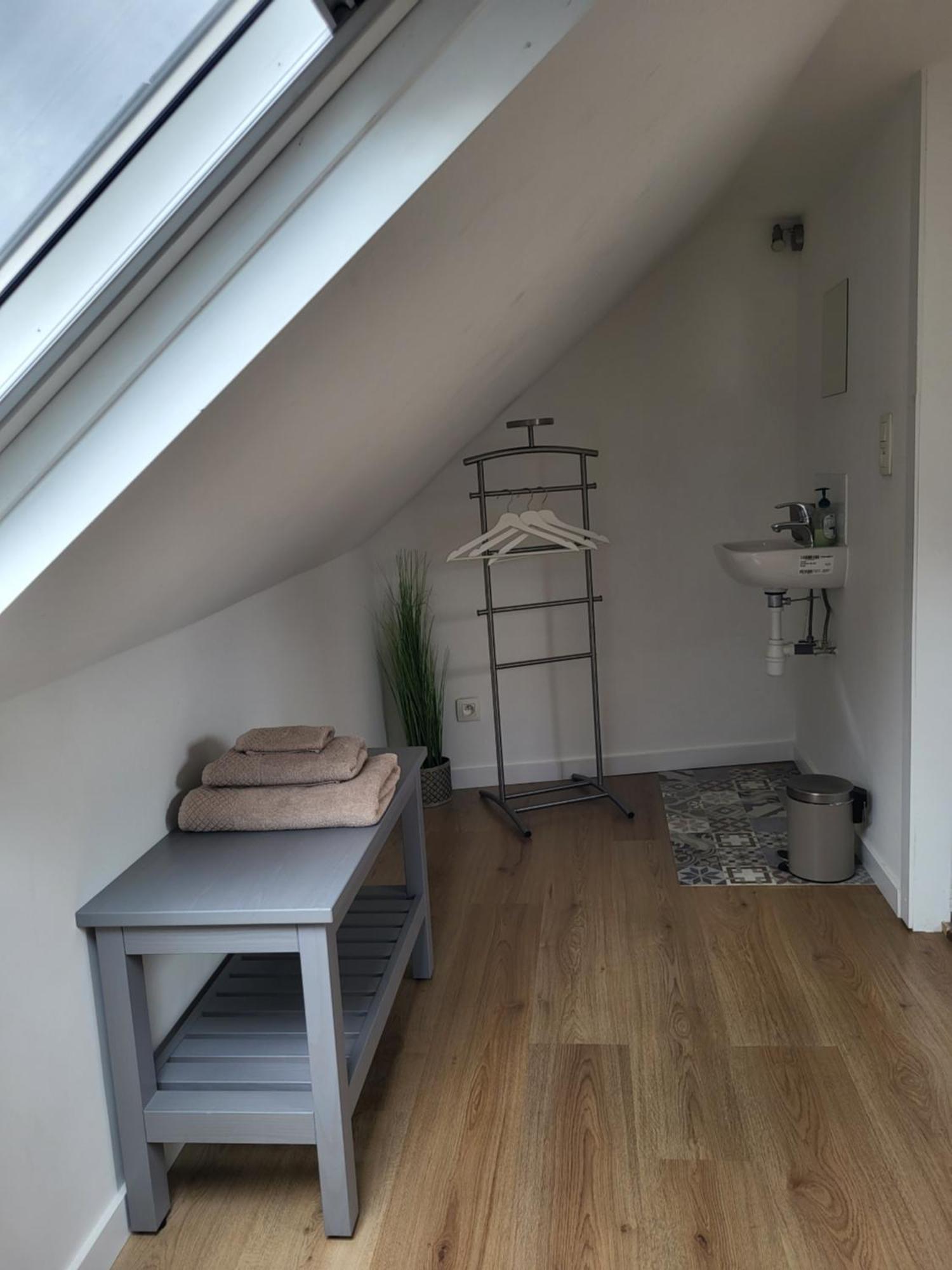 Brussels Bed & Blockchain Private Rooms With Shared Bathroom Etterbeek Exterior photo